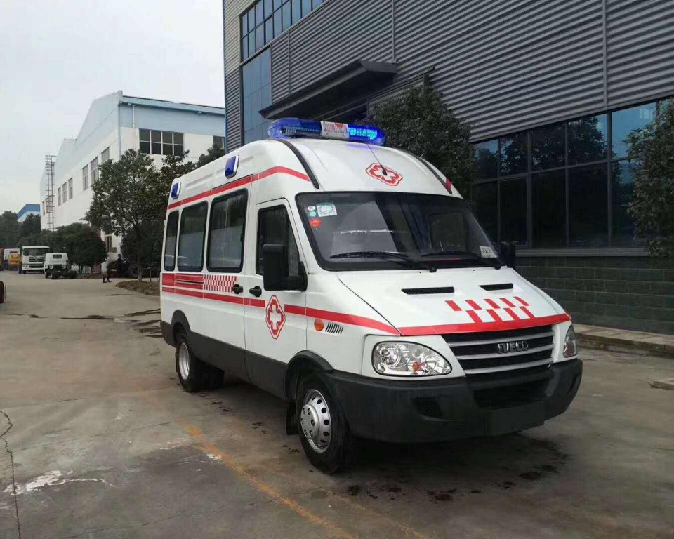 依維柯重癥監護型救護車(chē)